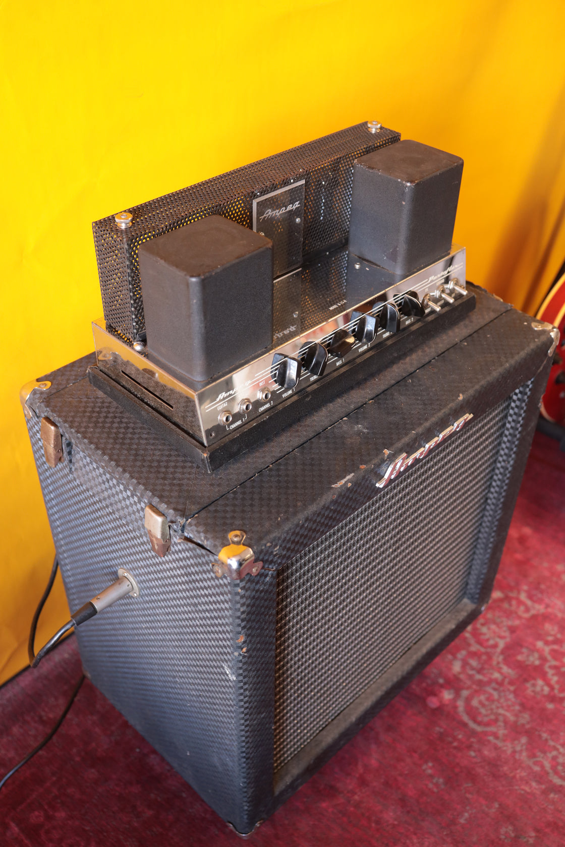 Ampeg B-15NF (1966)