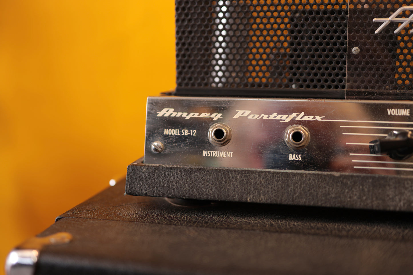 Ampeg SB-12 Portaflex 2-Channel 25-Watt 1x12" Fliptop (1967)