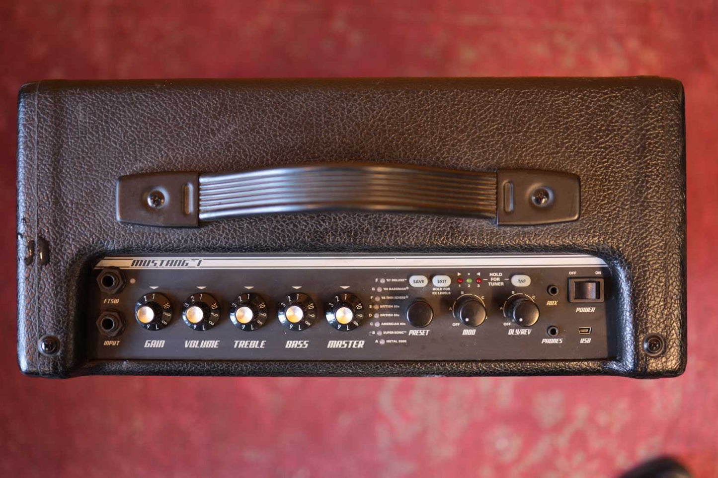 Fender Mustang I V2 (2015)