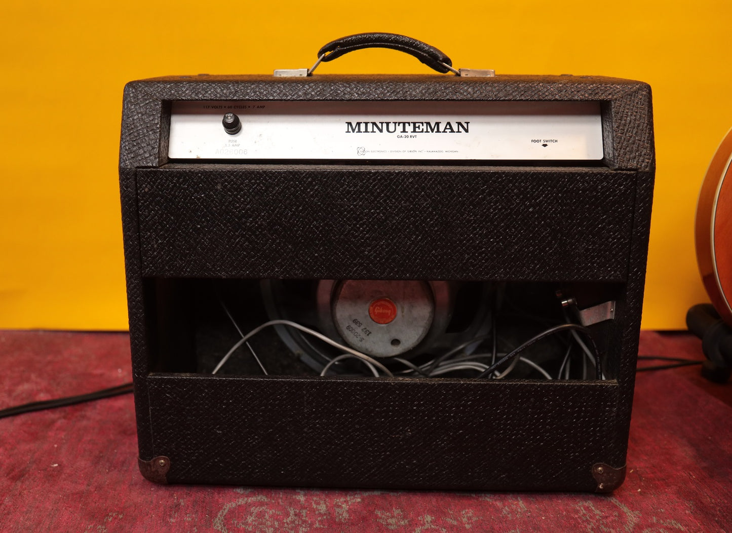 Gibson GA-20RVT Minuteman (1965)