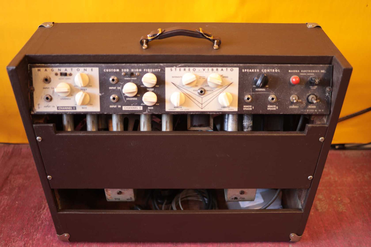 Magnatone Model 280 Custom 200 Series 2-Channel 50-Watt 2x12" Guitar Combo (1959)