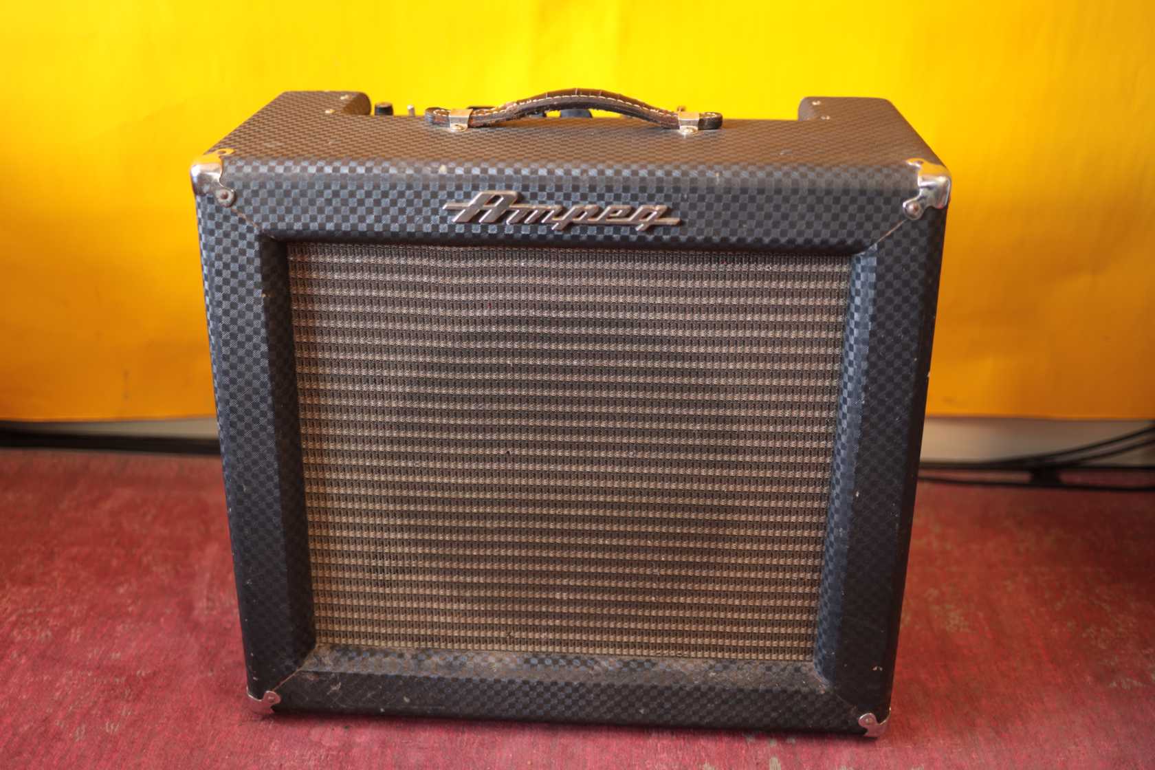 Ampeg Reverberocket R-12-R (1963) – Sweet Amps