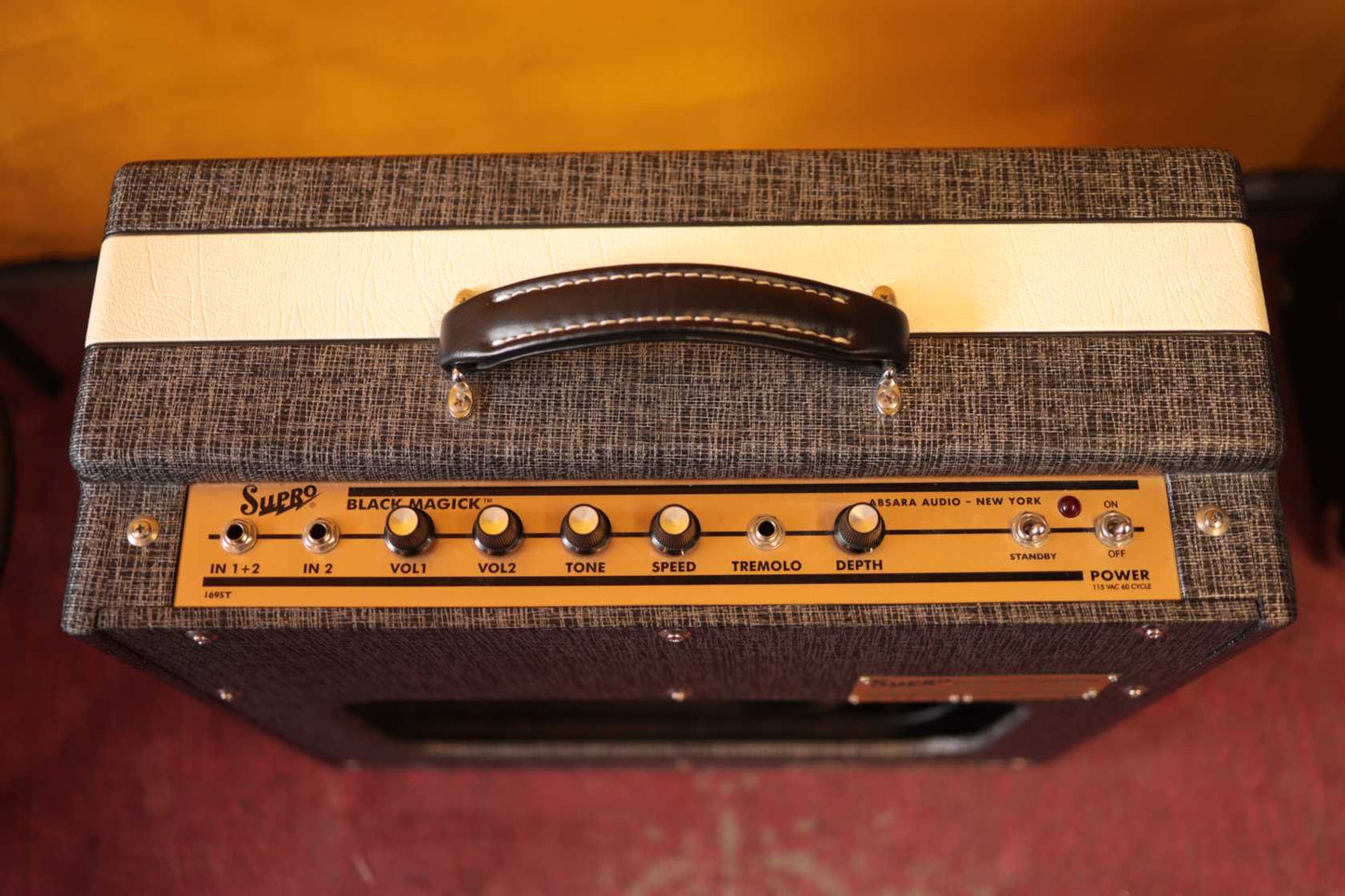 Supro Black Magick 1695T (2016)