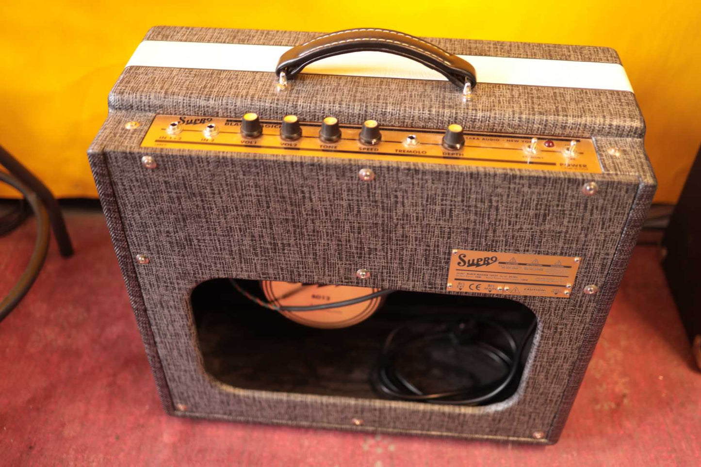 Supro Black Magick 1695T (2016)