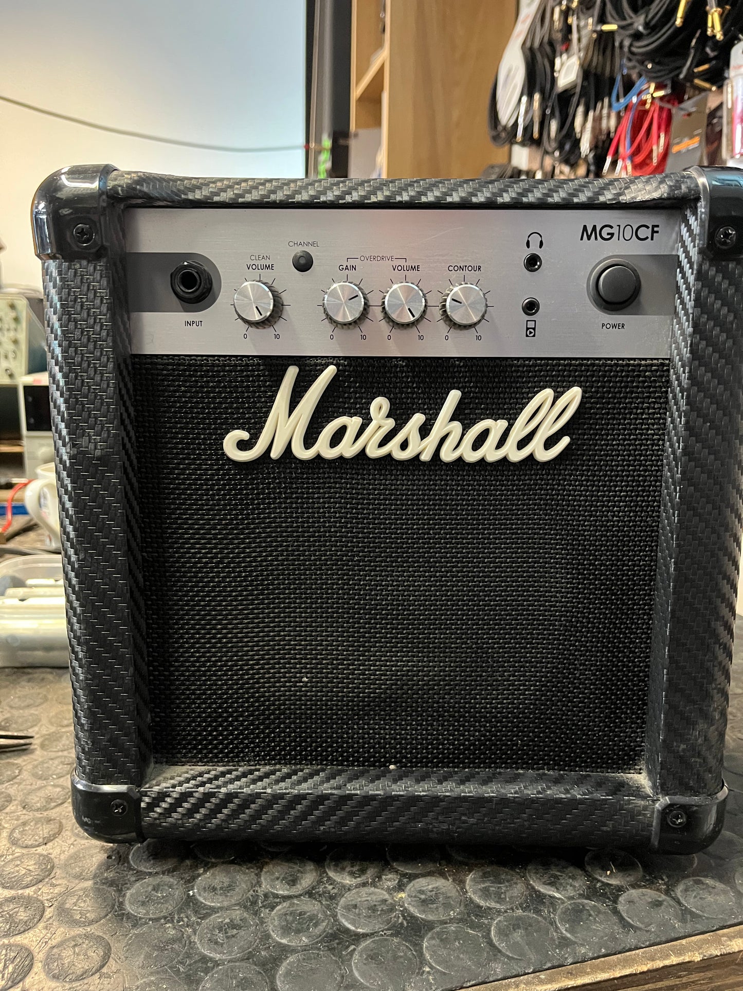 Marshall MG10CF (2012)