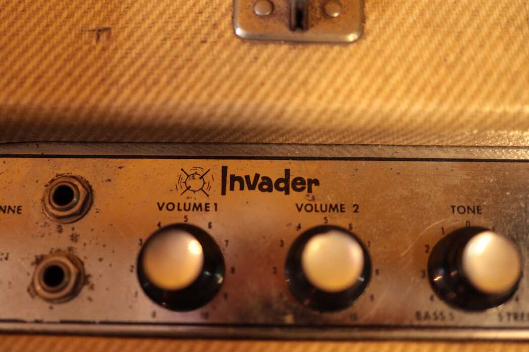 Gibson Invader GA-30RV (1961)