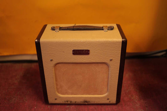 Fender Champion 600 Reissue (2007)