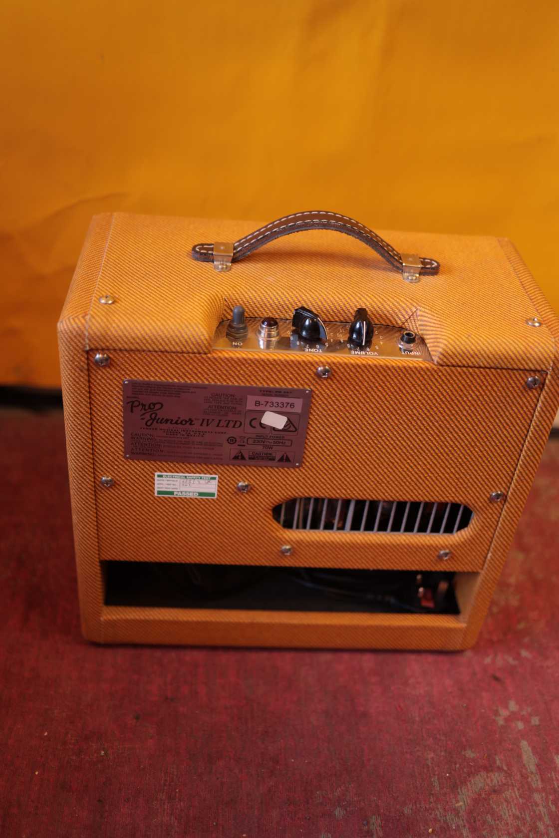 Fender Pro Junior IV LTD (2018)