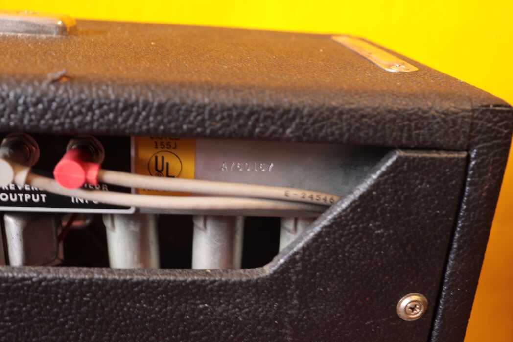 Fender Silverface Deluxe Ch1verb (1977)