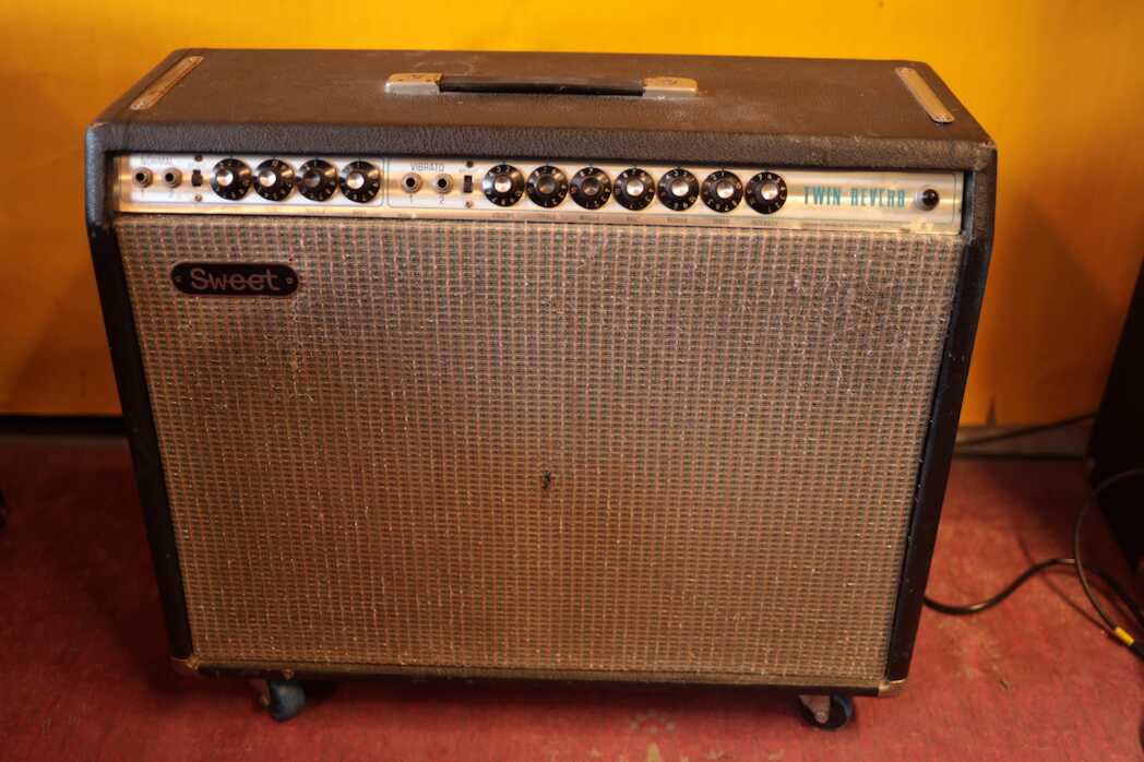 Fender Silverface Twin Ch1verb (1971)