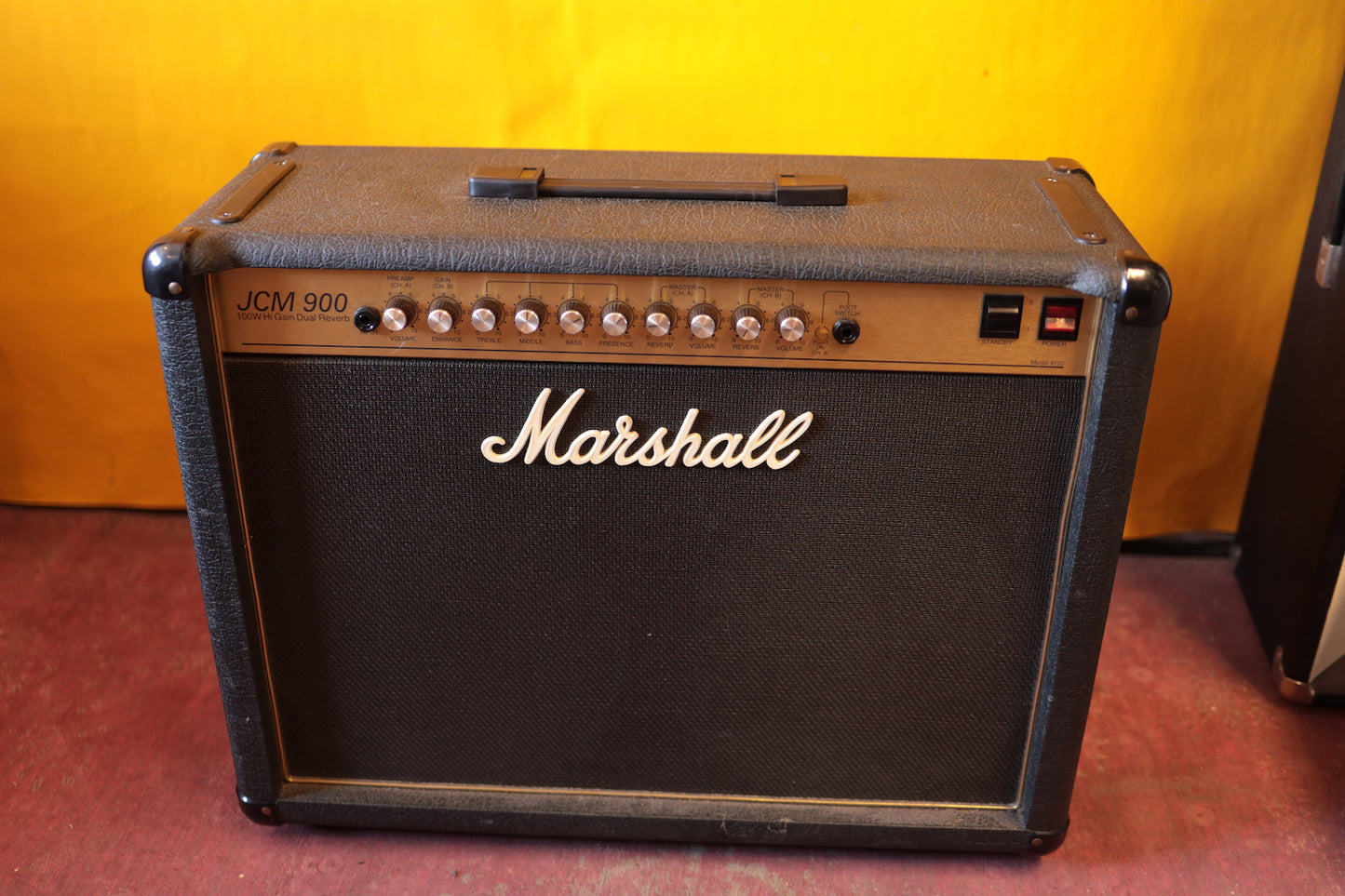 Marshall JCM 900 Model 4102 100-Watt Hi Gain Dual Reverb 2x12 Combo (90s)