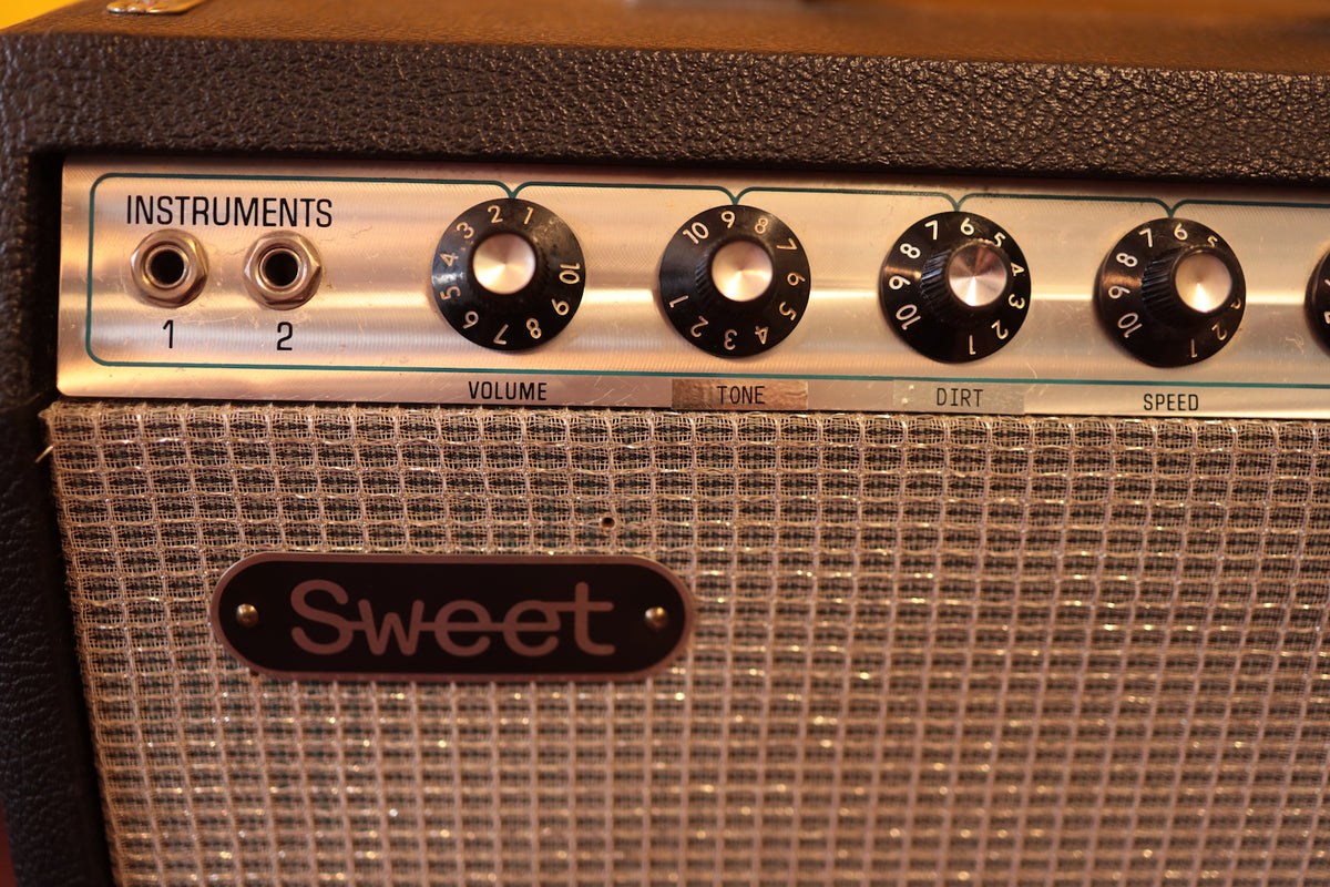 Sweet Amps Tweedy Luxton (1980)